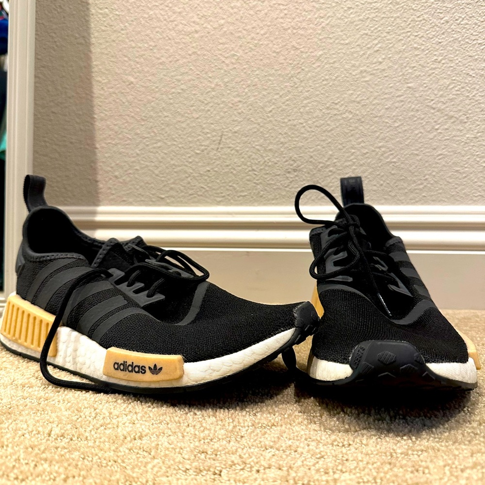 ADIDAS RUNNING SHOES - barely worn